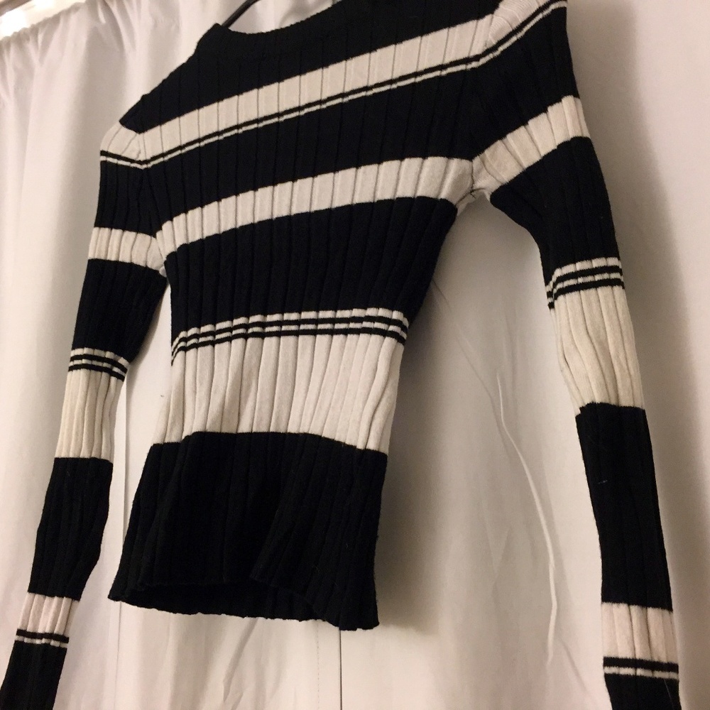 Ribbed Black and White Striped Long-Sleeved Shirt